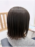 オリーブグレージュ