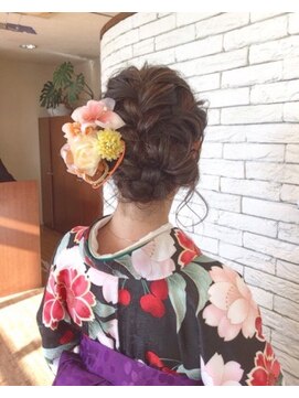 マール(marl) 大人かわいいヘアアレンジ