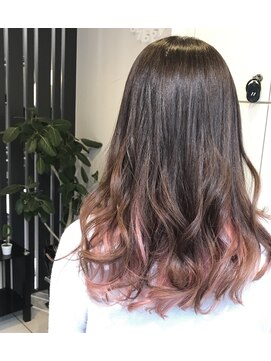 アイディー ヘアメイク(iDhair&make) インナーカラー
