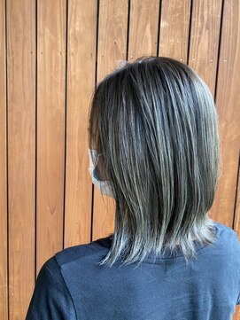 ローグ(Looog) 大人気！切りっぱなしボブ