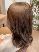 ビースリー ロア&nbsp;韓国ヘア エギョモリ×イルミナカラー   2022/04/09