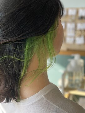 スナリー(Snaly) イヤリング黄緑/インナーカラー/ピアス/脱白髪染め/白髪ぼかし