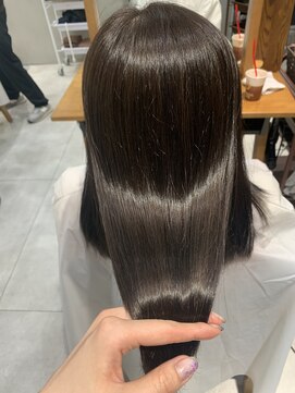 エル 横浜(eL) 艶髪グレージュカラー