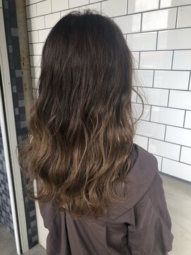 ヘア エピソード(Hair Episodes) グラデーション