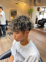 シリー 南風原店(SILLY)&nbsp;沖縄メンズ波巻きスパイラルパーマハイライト