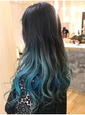 グラデーションカラー×アクアブルー
