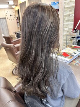 スーペリオル(Superior) 大人髪×大人ハイライト