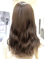 アピッシュ(apish 並木通り)&nbsp;伸ばしかけパーマ半年後♪