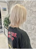ホワイトベージュ×ウルフカット