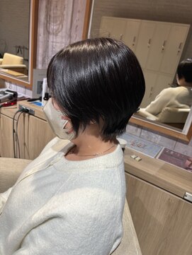 クラン バイ ナチュラル(clan by Natural) ショートボブカット/グレージュカラー/大人ショート/小顔効果