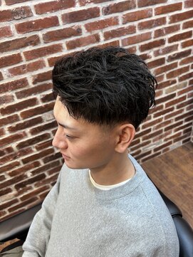 ミリオンバックス 神田店(Million Bucks) ビジネスショート/毛流れショート<理容室>[メンズ/床屋/上野]