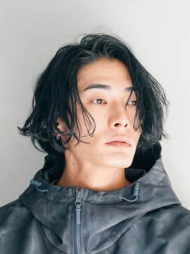 テクネ 天神大名(techne) 天神大名フェザーパーマシャドウパーマ緩めセンターパートウルフ