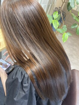 伝説の名店【高難易度縮毛矯正美容専科】の技術を受け継いで、栄にNEW　OPEN！どこのお店より綺麗にします!