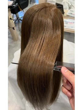 ヨロ(YoLo.) 髪質改善ストレート