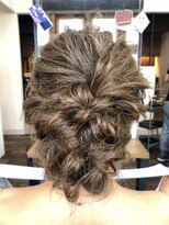 ヘアショップアルファ&nbsp;華やかシニヨンアレンジ