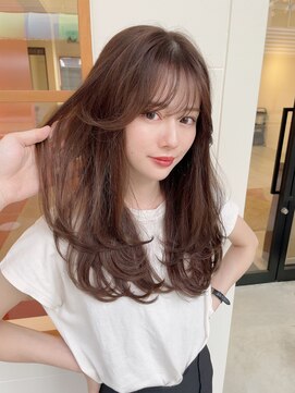 クシェル(kuschel) 前髪カットｘ斜めバングｘ寒色系カラーｘスローカラーｘ韓国ヘア