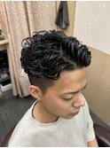 【ビジネスマン必見！】ナチュラルパーマメンズツーブロック