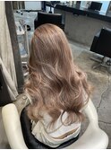 レイヤーカット×アッシュブラウン