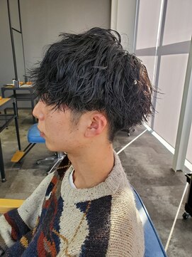 ピースバイラフトーキョウ(V by RAF Tokyo) ツイストスパイラルパーマ/刈り上げ/簡単スタイリング