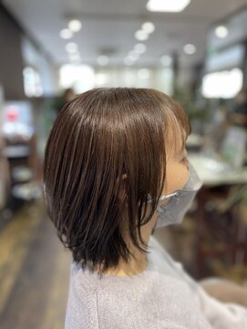 ライオンハート 長命ケ丘店(Lion Heart) くびれ外ハネスタイル