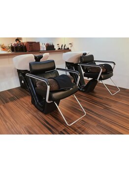 技術、空間・接客全てにこだわったサロン”Octo”ベテランスタイリストが理想を叶えます！