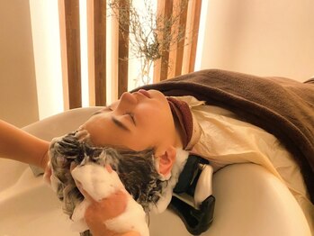 テントー 大泉学園店(Tento-)の写真/スパ歴10年のこだわりヘッドスパ技術で、リピーター続出!お客様のお悩みや疲労に合わせカスタマイズします*