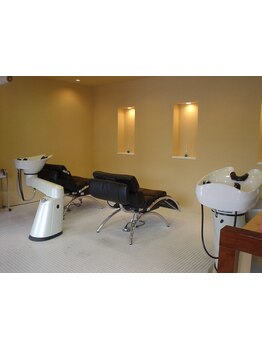 【大久保駅徒歩７分】リピーター多数の人気ヘッドスパ☆頭皮環境を整え、髪本来の美しさを引き出します♪