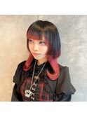 ピンクレッド×ブラックのアンブレラカラーで地雷系派手髪