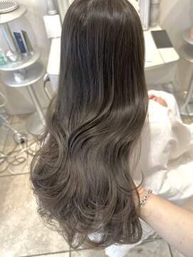 ザックラフィネ(ZACC raffine) オリーブベージュ/透明感艶カラー／韓国風巻き／レイヤーカット