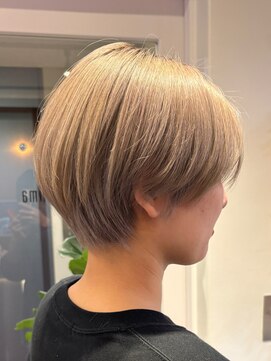 エリマ 横浜西口(elima) 透け感ミルクティーベージュのショートヘア＊