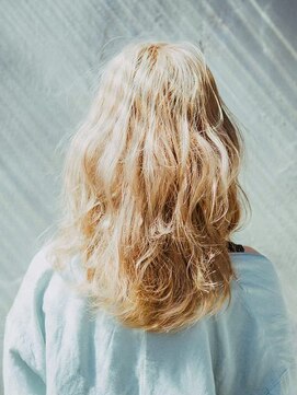 カラーサロンビスカリア 相模原エリア 淵野辺駅店(Color salon Biscaria) ベージュハイトーンカラー