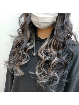 イヴァン アンド リズ 奈良店(IVAn ＆ LIZ) #インナーカラー#エクステ