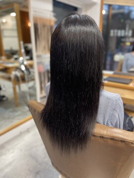 フツーロ 栄(FUTURO) プルエクステ　エクステ　黒髪