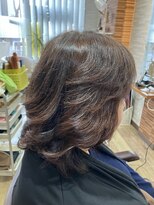 アートイン&nbsp;セミロングレイヤー