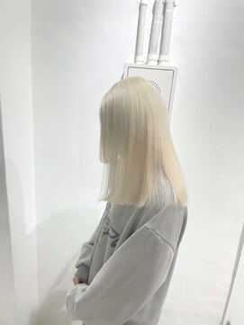 ミュー(Mu) ケアブリーチで作るハイトーンカラー