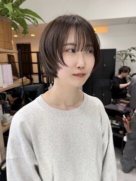 ディーエックス ウエスト(Dxxxx WEST) ショートカット 透明感ベージュカラー