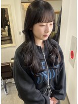 ラビリンス(Labyrinth) ロングヘア後ろに流すレイヤースタイル