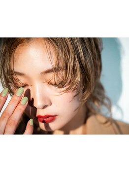 カラーで印象を変える！肌の色や髪の状態に合わせて薬剤を選定！ダメージレスで透明感のある艶髪を★