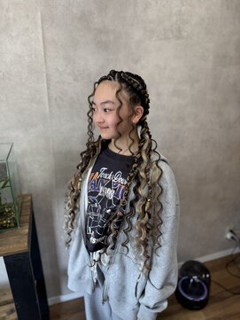 リリーアール(lily-r) 全頭コーンロウ4本