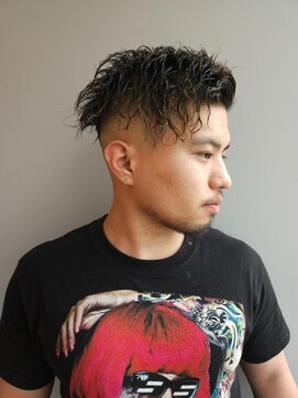 イズ(iss) ハードツイストスパイラルパーマ