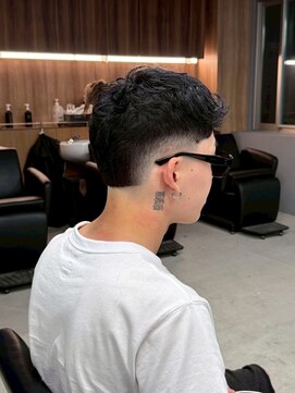 リッチブランドアンドコー(Rich Brand&Co) スパイキーブロンド/ブリーチ/バーバー/フェード/マレット