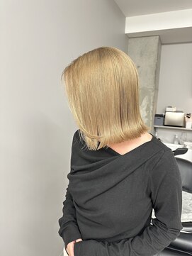 ヴレ(vrai) バレイヤージュ/シャドールーツ/エアータッチ/ブリーチ/