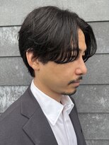 ヒュイル バイ ニアウ(Hwyl by Niau) MEN’S HAIRセンターパートスパイラルパーマニュアンスパーマ