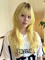 ビファインクーアヴェダ(Be fine coo AVEDA)&nbsp;ロングハイトーンペールイエロー　レイヤー　ハッシュカット/