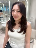 オモチャ 銀座(OMOCHA) 大人可愛い韓国レイヤー/くびれミディヘア