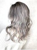 WHITEエアタッチバレイヤージュ