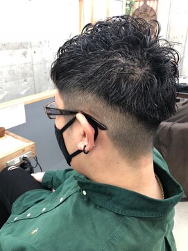 ユッカ エルア 武庫之荘南口(YUCCA elua) 【elua田村】刈り上げパーマスタイル