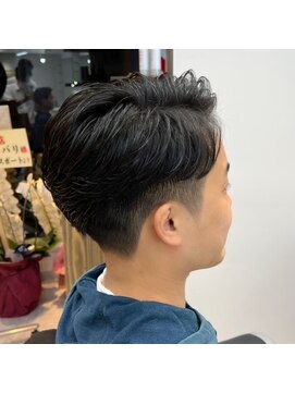 コバリ(KOBARI) アップバングツーブロックマッシュ束間波巻き