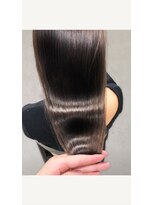 オートゥール(hair room Auteur)&nbsp;20代30代40代髪質改善トリートメント艶感ストレート透明感