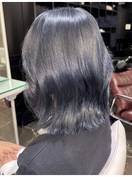 イェンホン 艶紅(Yan Hong 艶紅) 【#新宿美容室#ワンホンメイク#羽エクステ#ヘアアレンジ】